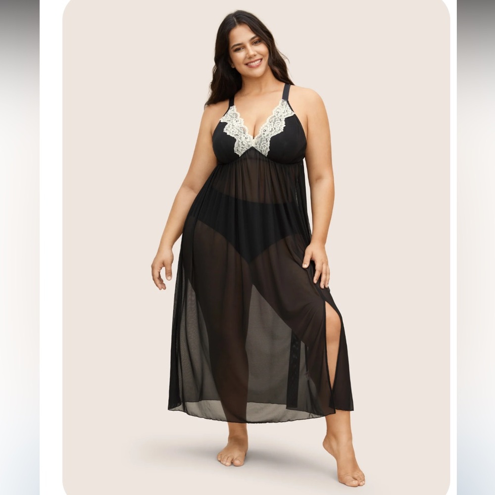 Bloomchic NWOT Naked Dress Negligee Lace Crochet Sheer Sexy Intimate Pretty